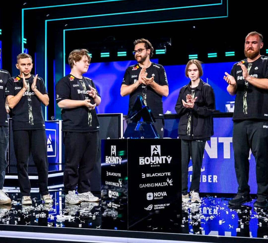 Состав Team Spirit на сцене BLAST Bounty 2026