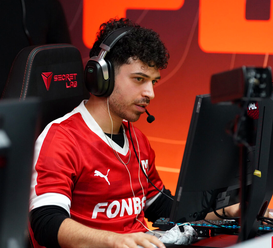 Лотан Spinx Гилади во время финала по CS2