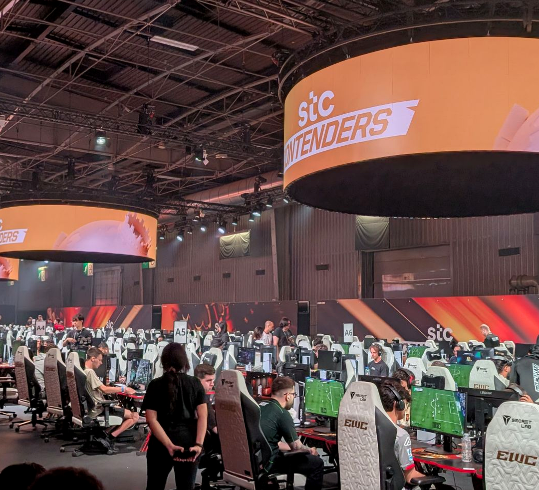 Арена открытой квалификации Esports World Cup 2026 по CS2 перед матчами плей-офф