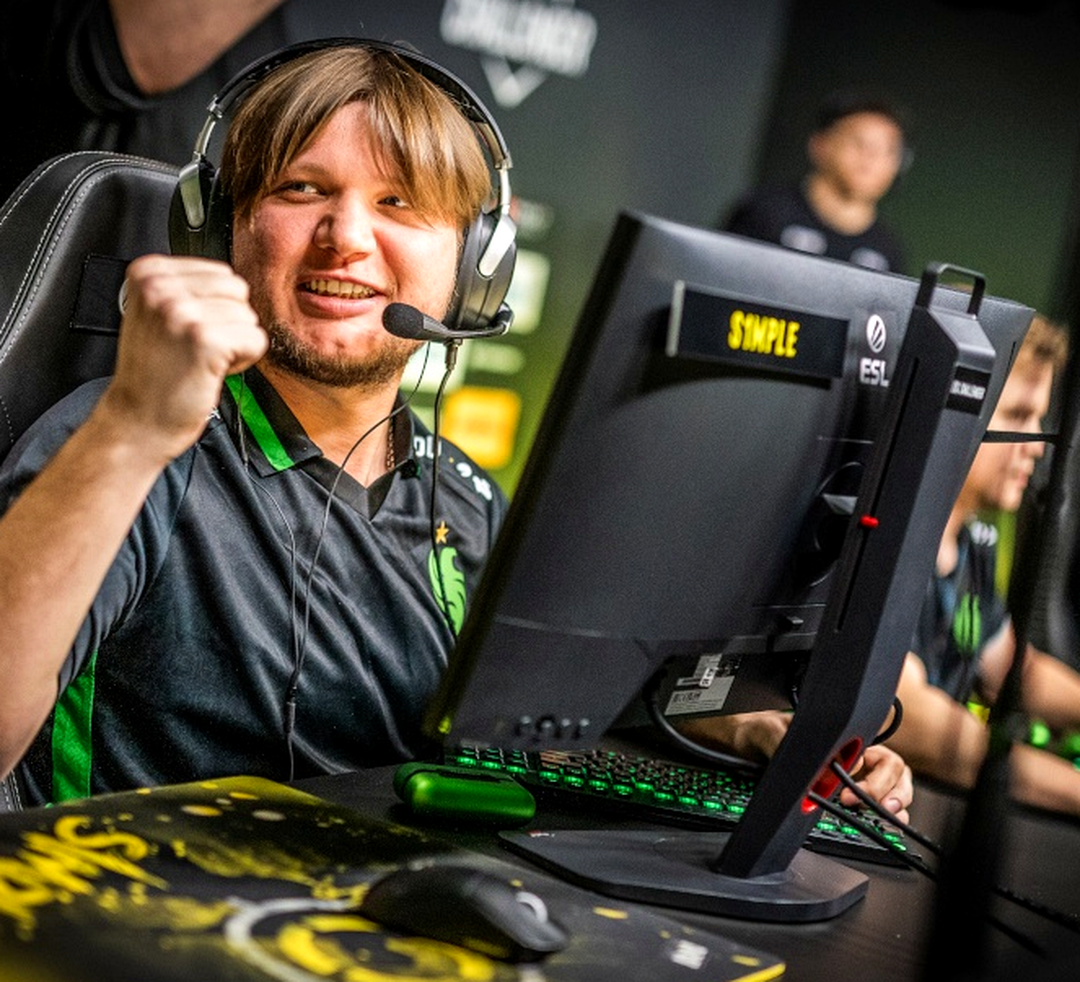 s1mple играет за BC.Game на LAN-квалификации EWC 2026