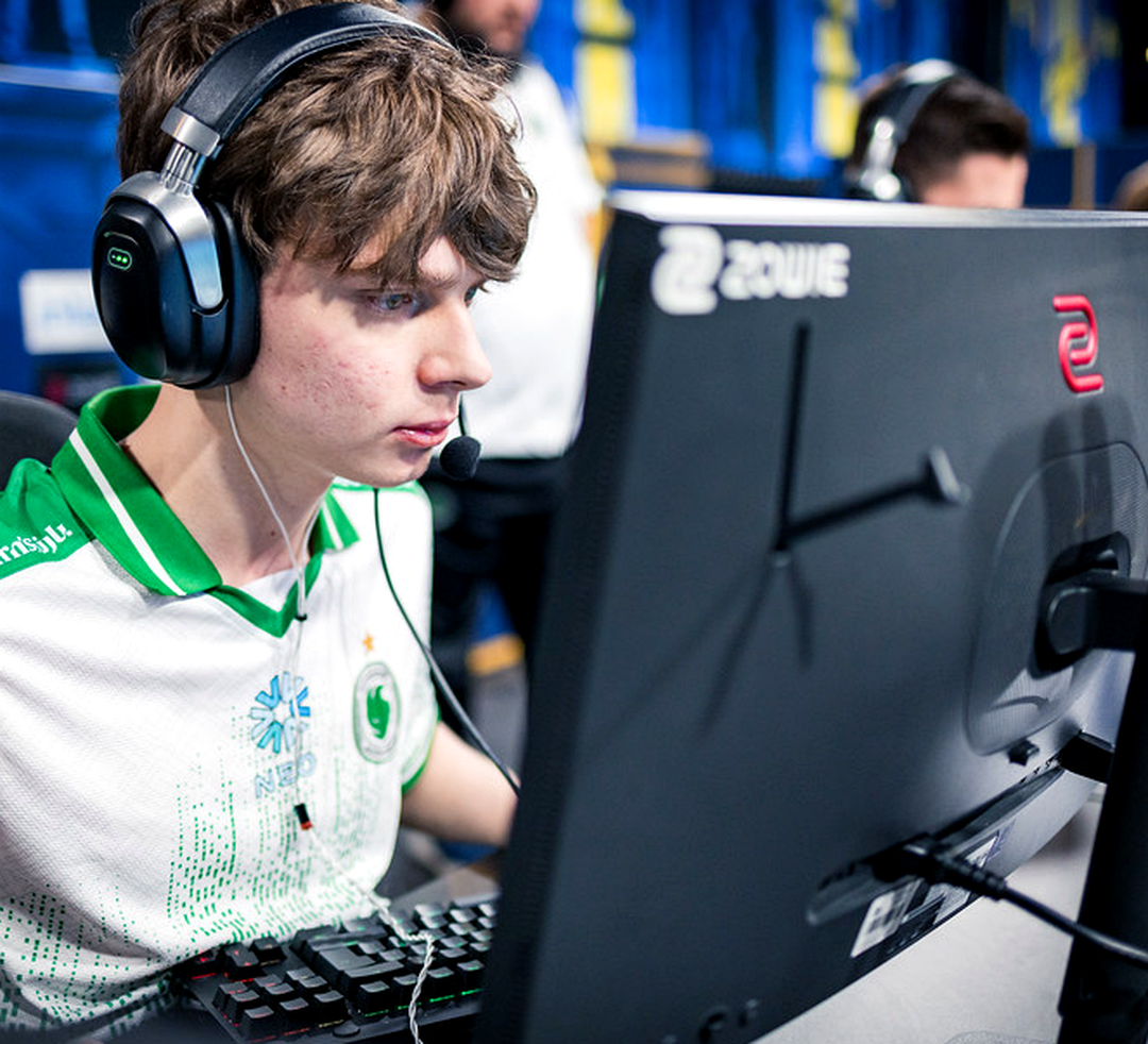 Игровой эпизод CS2 для последовательного разбора действий в демо