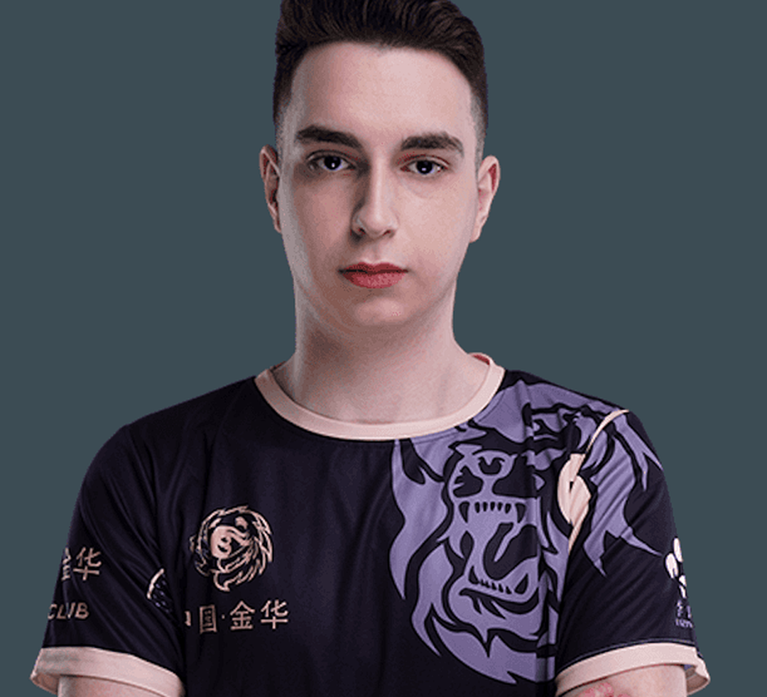 Снайпер JiJieHao m1N1 во время матча против Team Spirit