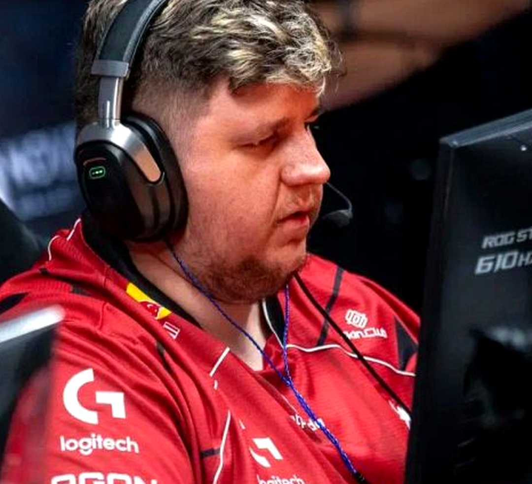 Состав G2 Esports после выигранного раунда в серии с BIG