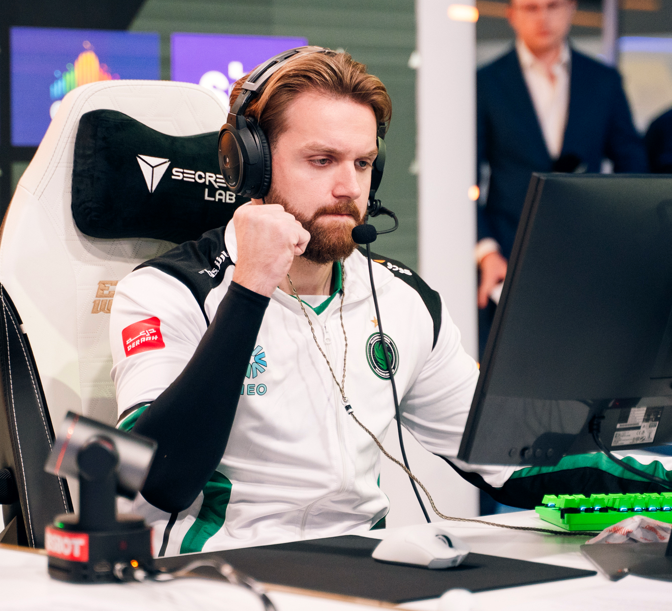 NiKo на сцене турнира по CS2