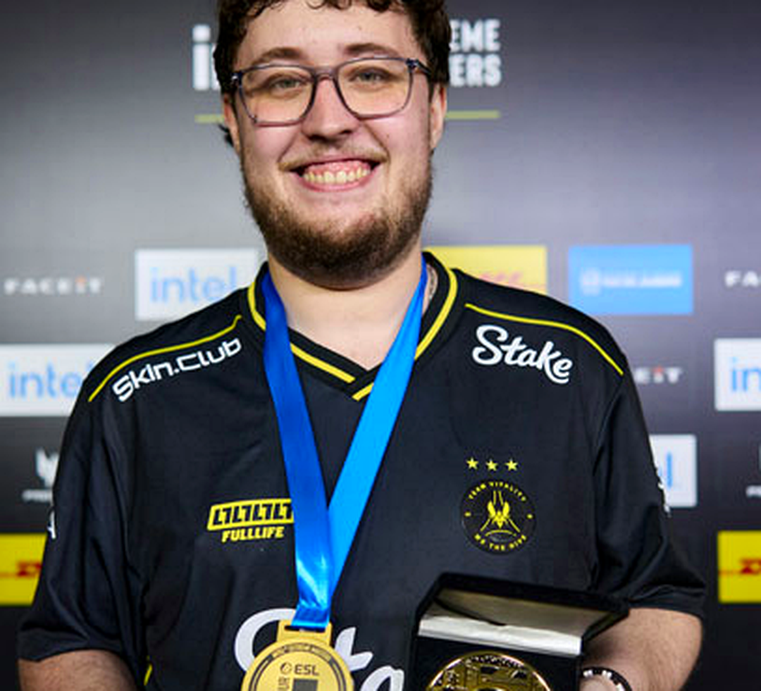 Игроки Team Vitality перед полуфиналом EWC 2026 по CS2