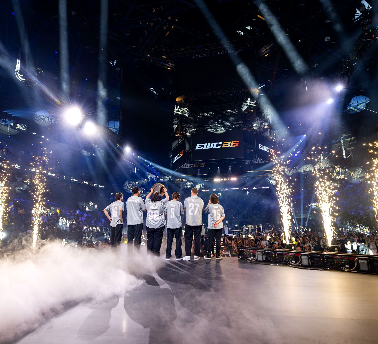 Трофейная зона турнира EWC 2026 по Counter-Strike 2