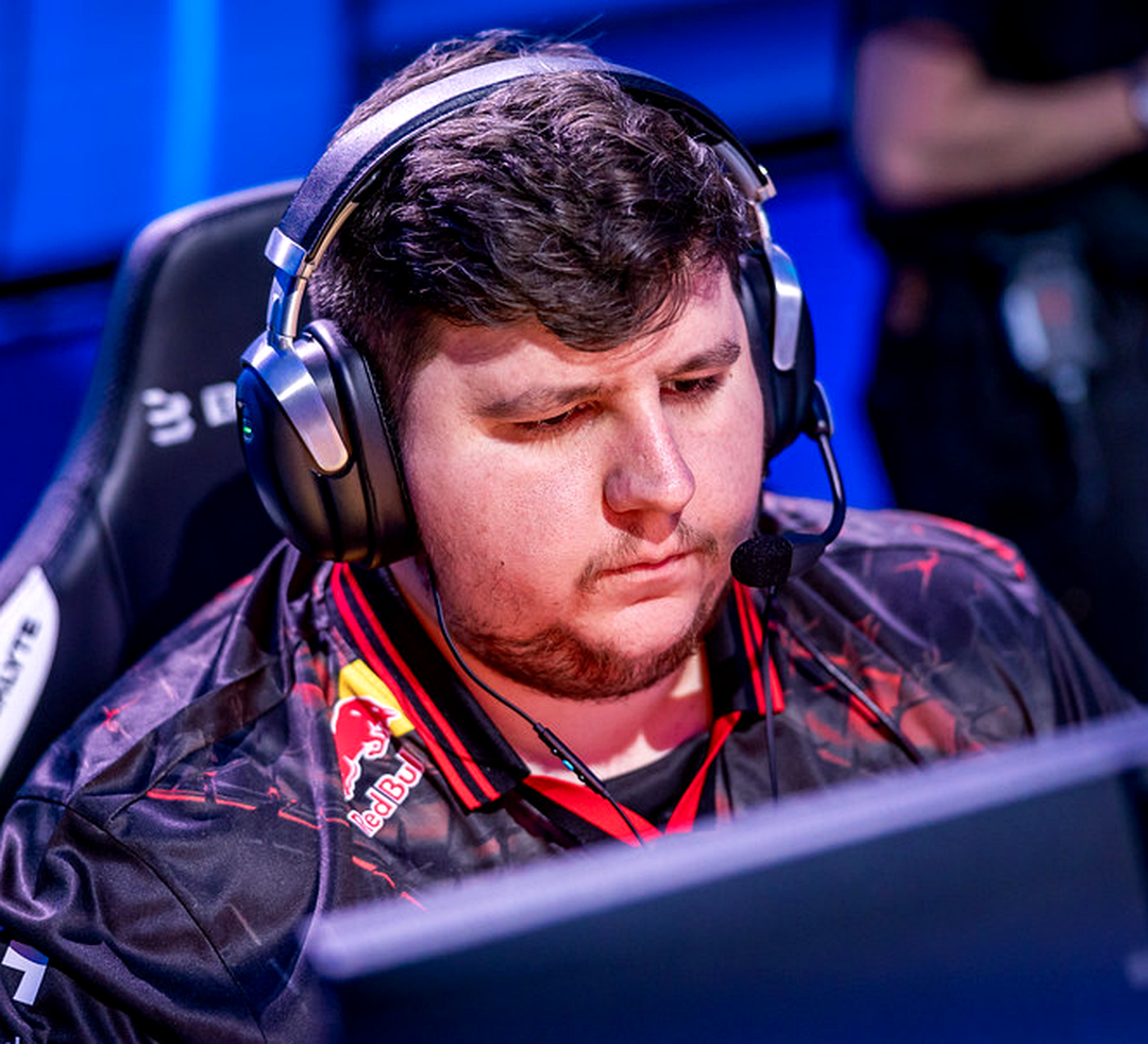 HeavyGod на турнире по CS2