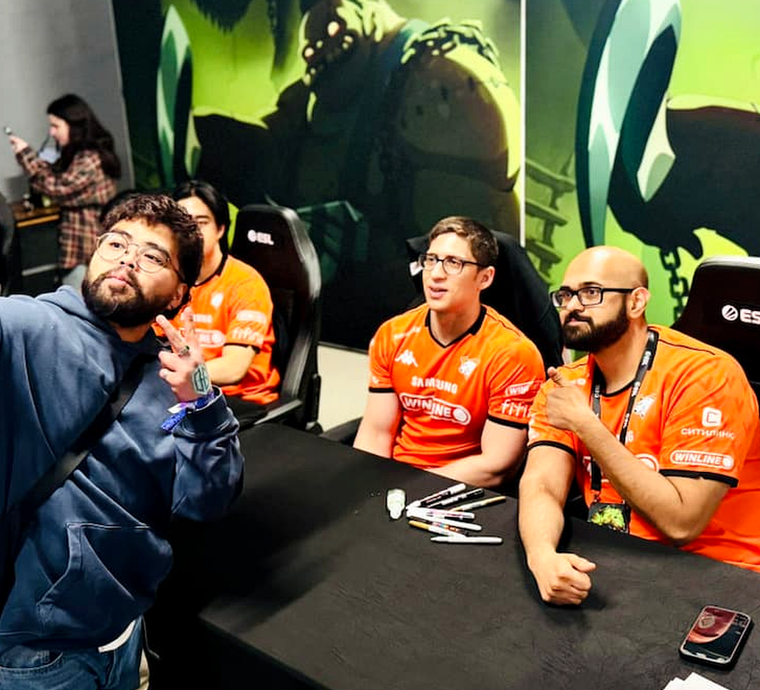 Таль Fly Айзик на турнире по Dota 2