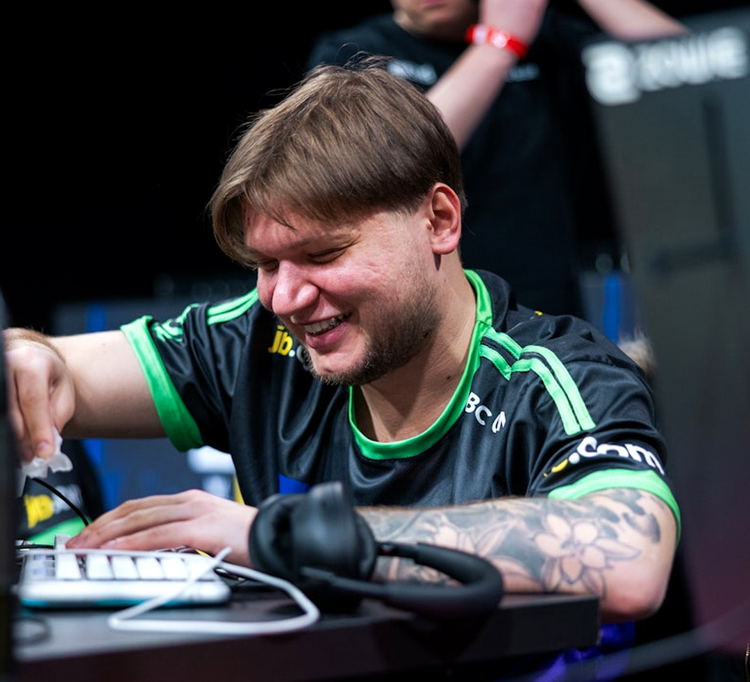 s1mple во время матча Counter-Strike 2