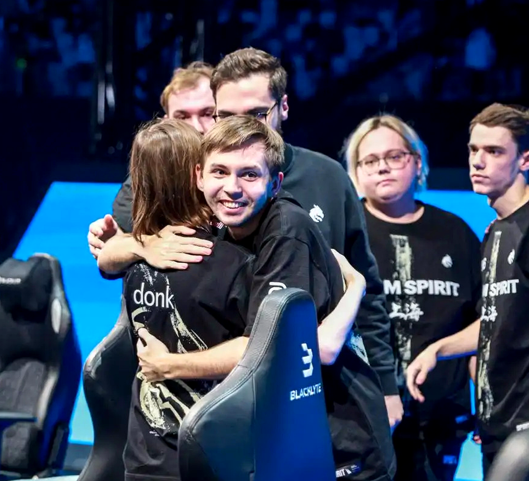 Состав Team Spirit во время матча по CS2