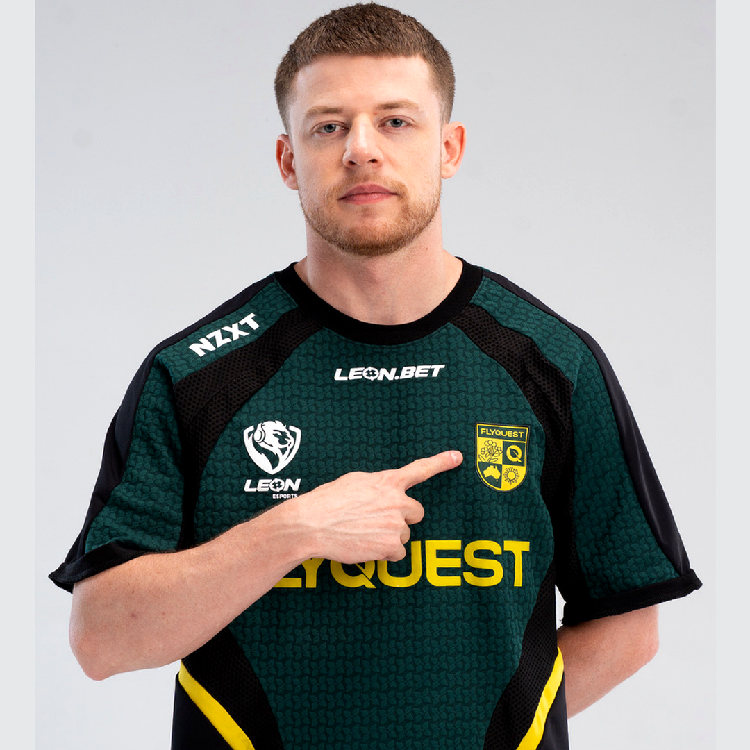 Игроки FlyQuest перед матчем по Counter-Strike 2