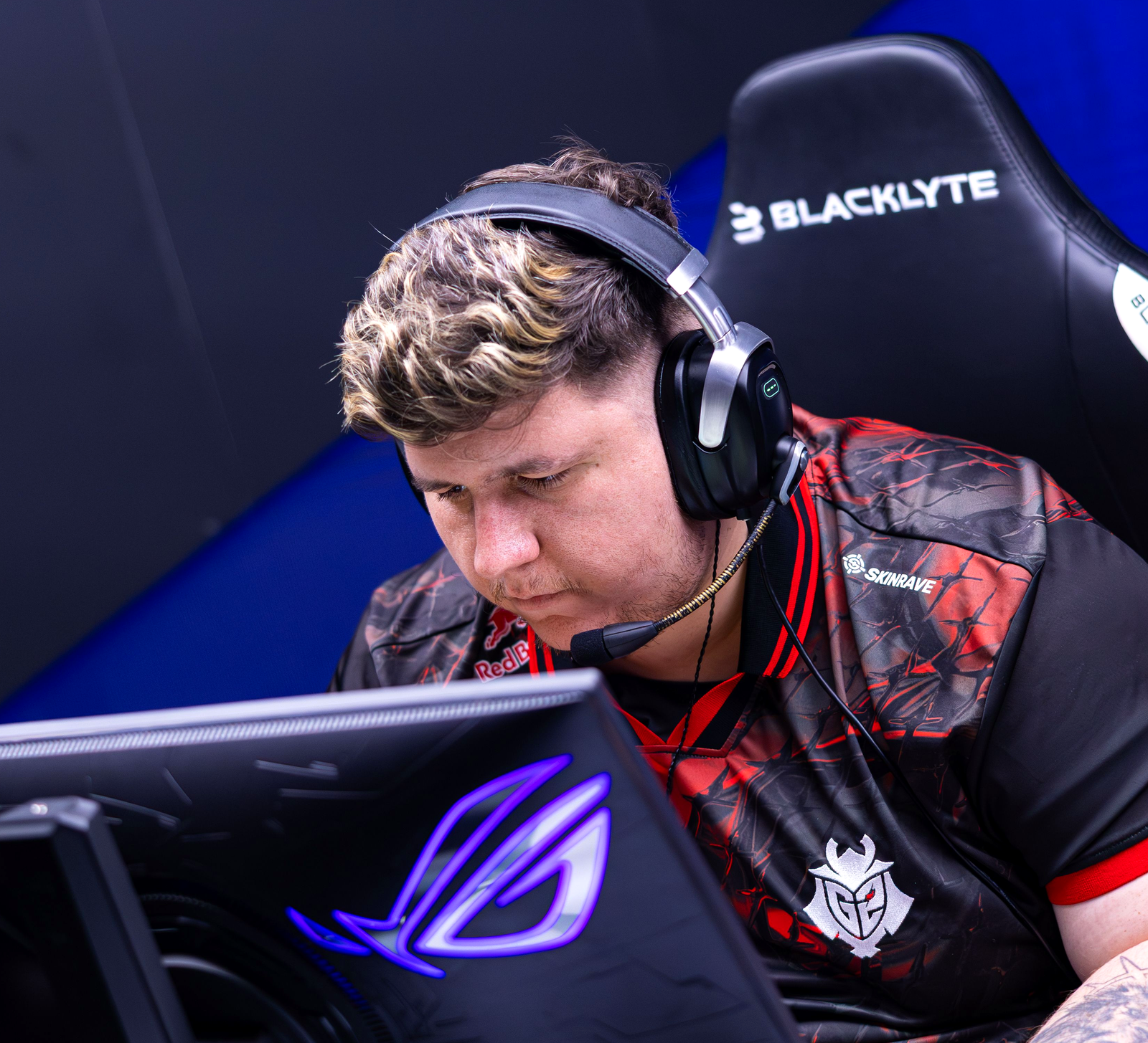 Никита HeavyGod Мартыненко из G2 во время матча CS2