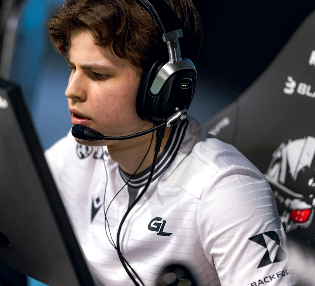 GamerLegion перед матчем CS2 на арене