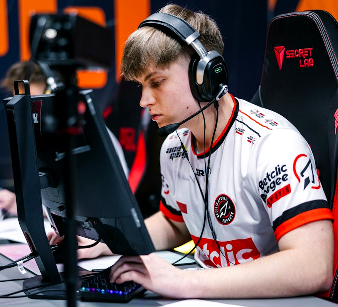 Состав GamerLegion во время матча CS2