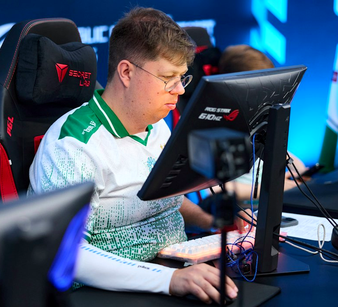 karrigan во время тактической паузы на матче CS2